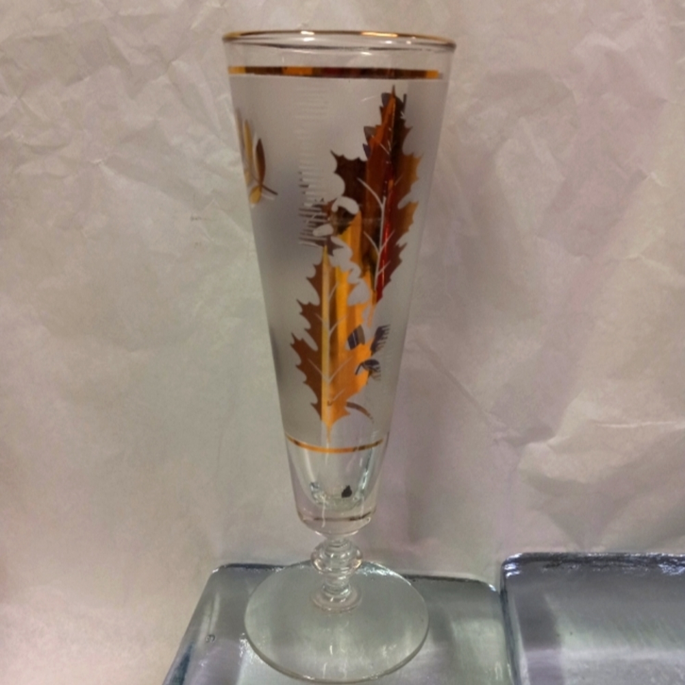 6 Libbey Pilsner Glasses Clear Gold Leaf Etchings Flute Style Vintage